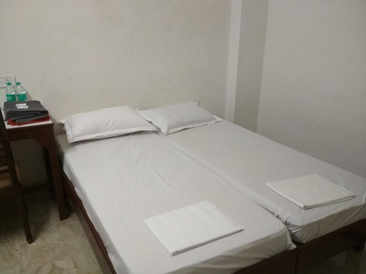 City Center Inn Buxar Экстерьер фото